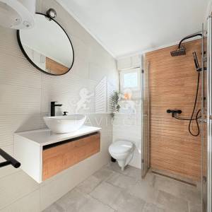 Dvojna kuća s 2 uređena apartmana - Vir, Zadar