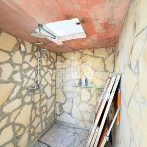 Dvojna kuća s 2 uređena apartmana - Vir, Zadar