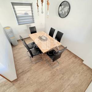 Dvojna kuća s 2 uređena apartmana - Vir, Zadar