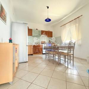 Dvojna kuća s 3 stana i garažom - Ričine, Zadar