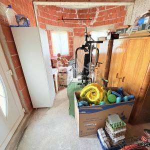 Dvojna kuća s 3 stana i garažom - Ričine, Zadar