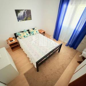 Dvojna kuća s 3 stana i garažom - Ričine, Zadar