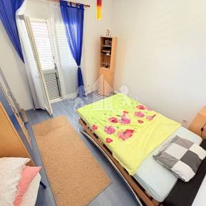 Dvojna kuća s 3 stana i garažom - Ričine, Zadar