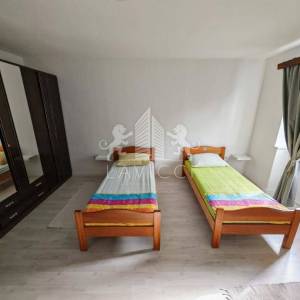 Dvojna kuća u centru Petrčana - 100 m od mora, Zadarska županija