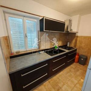 Dvojna kuća u centru Petrčana - 100 m od mora, Zadarska županija