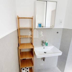 Dvojna kuća u centru Petrčana - 100 m od mora, Zadarska županija