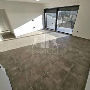 Dvosoban apartman na 1. katu - 70m od mora,Privlaka