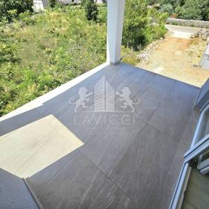 Dvosoban apartman na 1.katu, u blizini centra - VIR