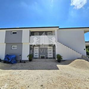 Dvosoban apartman na 1.katu, u blizini centra - VIR