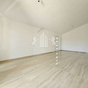 Dvosoban apartman na 1.katu, u blizini centra - VIR