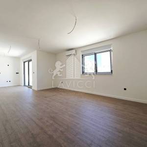 Dvosoban apartman s vrtom *NOVOGRADNJA*-Privlaka