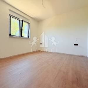 Dvosoban apartman s vrtom *NOVOGRADNJA*-Privlaka