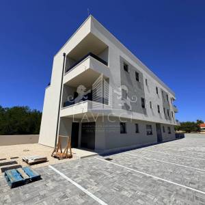 Dvosoban apartman s vrtom *NOVOGRADNJA*-Privlaka