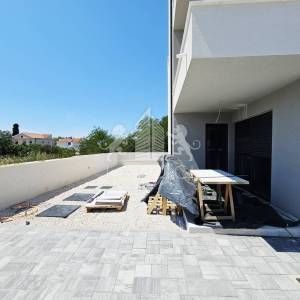 Dvosoban apartman s vrtom - Privlaka, Zadar