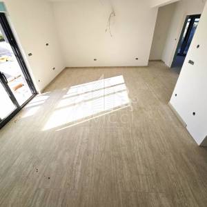 Dvosoban luksuzni apartman s bazenom - Vrsi, Zadar