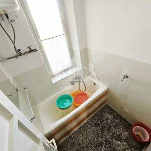 Dvosoban stan s garažom, 450 m od mora - Kolovare, Zadar