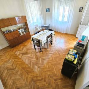 Dvosoban stan s garažom, 450 m od mora - Kolovare, Zadar