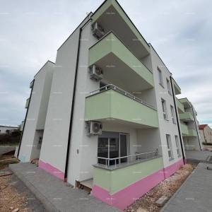 Dvosoban stan u novogradnji, južna orijentacija, Medulin!