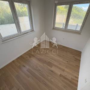 Dvosoban stan u prizemlju s vrtom - Zadar, Plovanija