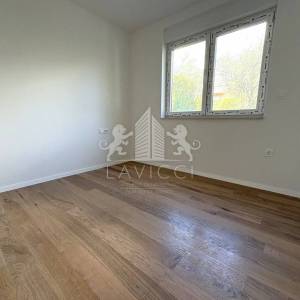 Dvosoban stan u prizemlju s vrtom - Zadar, Plovanija