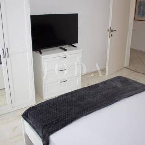 Ekskluzivna nekretnina u Crikvenici: 602 m², bazen, 7 apartmana, 250 m od mora