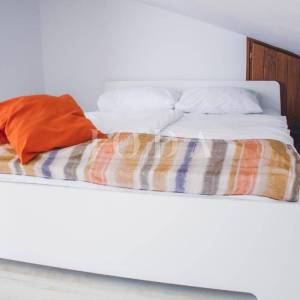 Ekskluzivna nekretnina u Crikvenici: 602 m², bazen, 7 apartmana, 250 m od mora