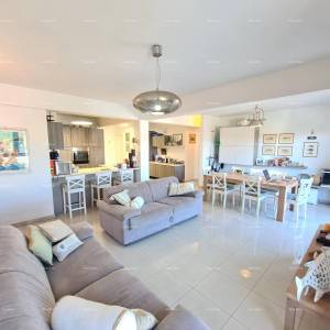 Ekskluzivna prodaja! Fantastičan stan u Volmama.