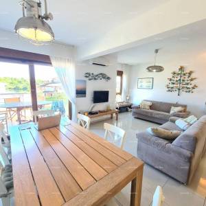 Ekskluzivna prodaja! Fantastičan stan u Volmama.