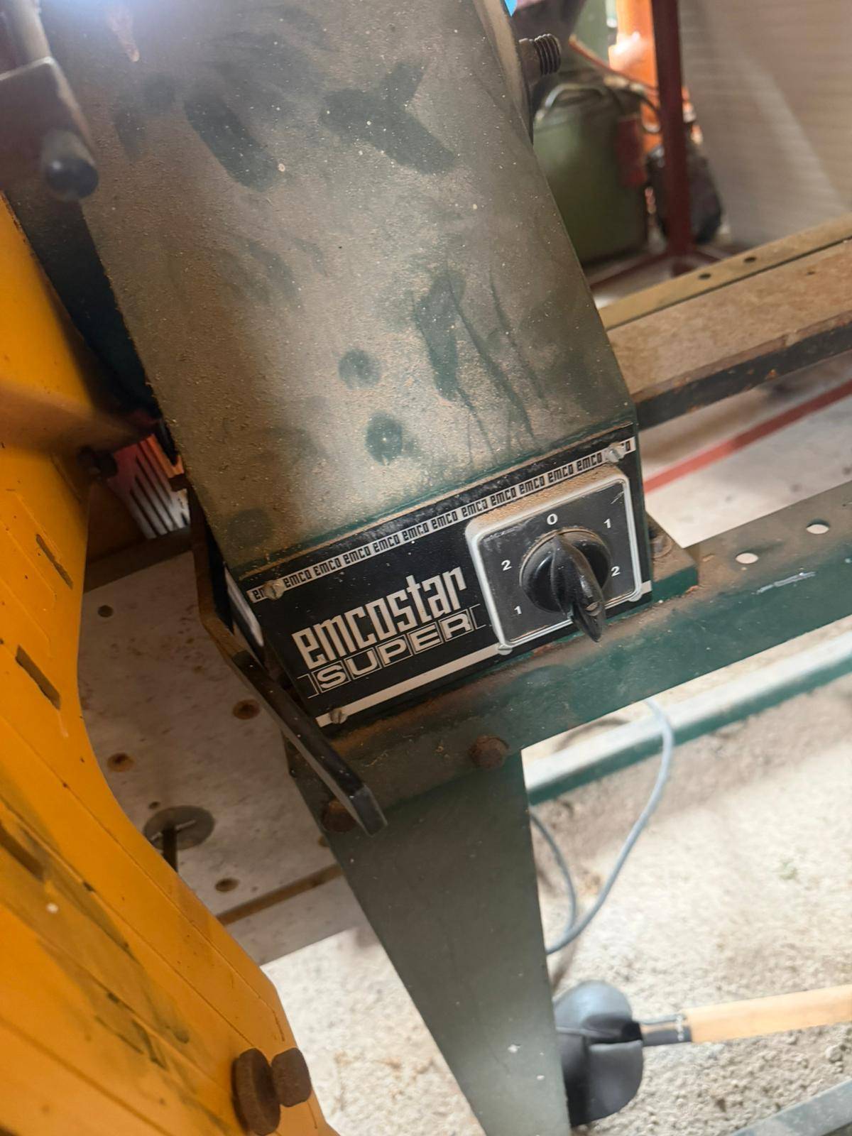 Emcostar kruzna pila