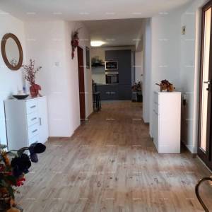 Fažana! Kuća s bazenom! Fantastićna lokacija.