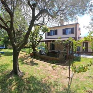 Fažana! Kuća s bazenom! Fantastićna lokacija.