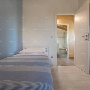 Fažana , samostojeća kuća na velikom terenu od 1844 m2. Pogled na cijelu Fažanu.