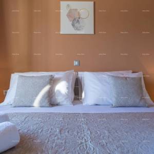 Fažana , samostojeća kuća na velikom terenu od 1844 m2. Pogled na cijelu Fažanu.