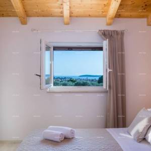 Fažana , samostojeća kuća na velikom terenu od 1844 m2. Pogled na cijelu Fažanu.