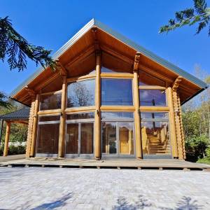 FUŽINE - Drvena kuća s okućnicom u blizini jezera