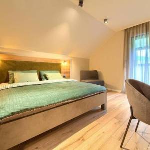 FUŽINE - Luksuzna vila s bazenom i velikom okućnicom