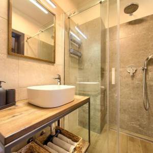 FUŽINE - Luksuzna vila s bazenom i velikom okućnicom