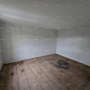 Galižana –kamena kuće s građevinskim zemljištem i šternom