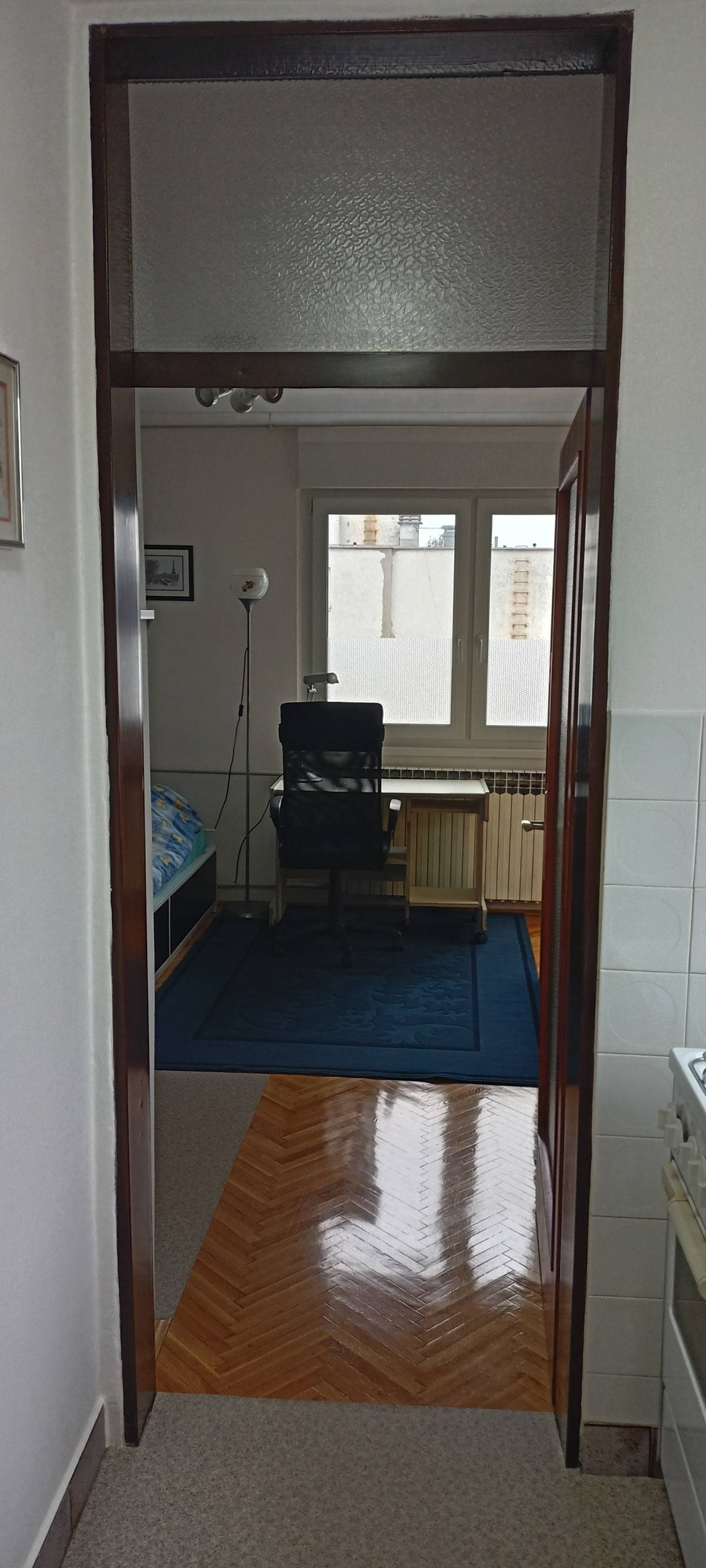 Garsonjera Karlovac  Luščić 5. kat lift centralno grijanje