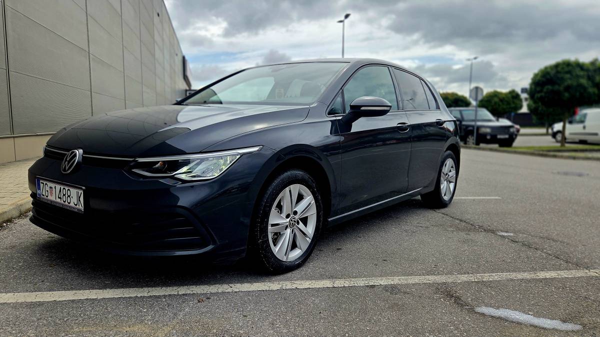 Golf 8 2.0 tdi Radar,Masaža,Alcantara