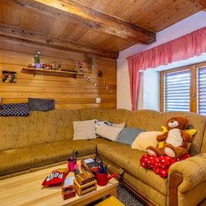 GORSKI KOTAR - Dvojna kuća s prekrasnom okućnicom