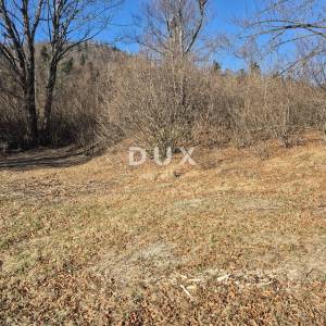 GORSKI KOTAR, FUŽINE - građevinsko zemljište  1331 m2 - prilika za ulaganje!