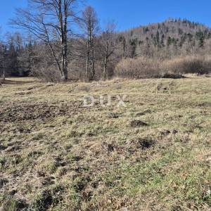 GORSKI KOTAR, FUŽINE - građevinsko zemljište  1552 m2 - sa razvojnim potencijalom!