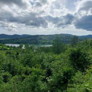 GORSKI KOTAR, FUŽINE - jedinstven projekt u srcu Gorskog kotara, građevinsko zemljište 3340 m2 sa projektom za vilu, prilika za...