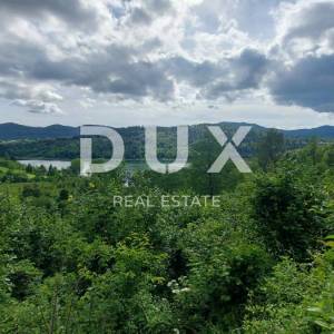 GORSKI KOTAR, FUŽINE - jedinstven projekt u srcu Gorskog  kotara, građevinsko zemljište 10.700 m2 za kompleks vila blizu jezera...