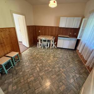 GORSKI KOTAR, FUŽINE, Lič - veliko obiteljsko imanje sa dvije kuće i garažom, spuštena cijena, prilika!