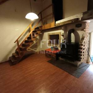 Gorski kotar, Lič, 73m2 samostojeća kuća