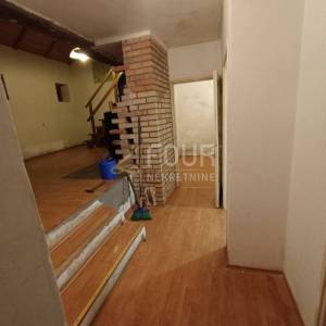 Gorski kotar, Lič, 73m2 samostojeća kuća