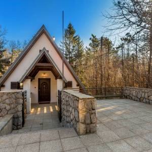 GORSKI KOTAR, LIČ - Planinska kuća s wellnessom