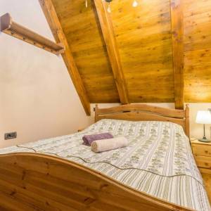 GORSKI KOTAR, LIČ - Planinska kuća s wellnessom